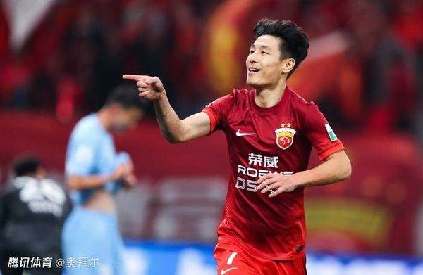 武磊终破161天球荒！无解跑位推空门，8战海牛轰9球，进球后摇手指庆祝